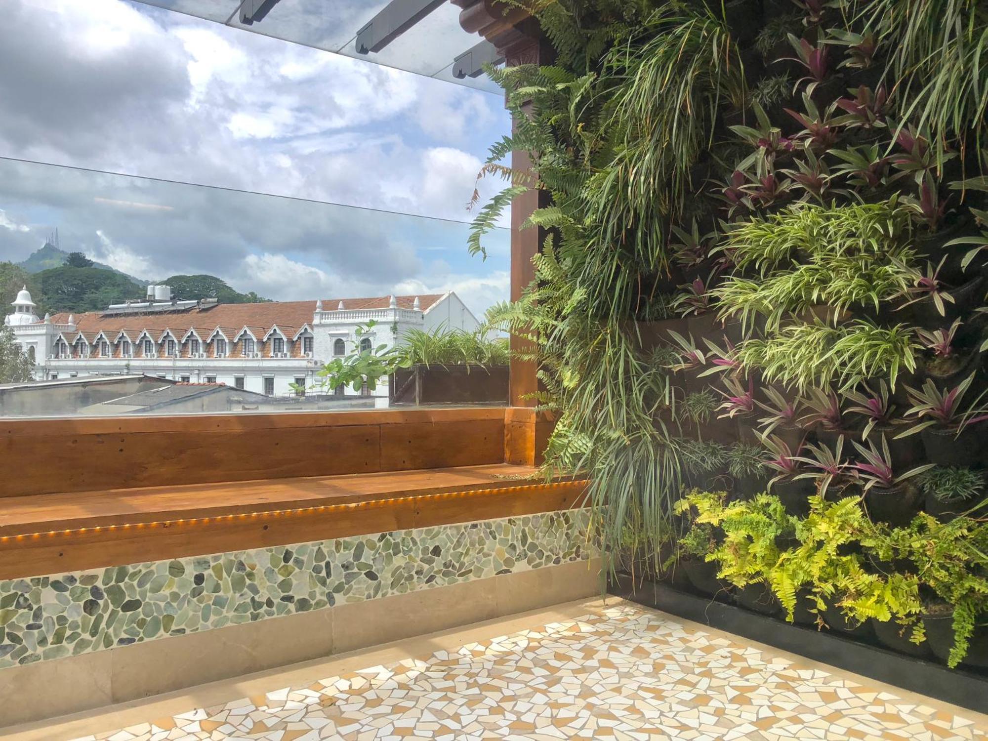 The Radh Hotel Kandy Esterno foto