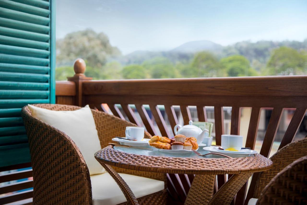 The Radh Hotel Kandy Esterno foto